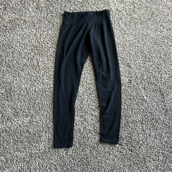 Lot of Abercrombie girls jeans, sweat pants, and legging. - Picture 7 of 9